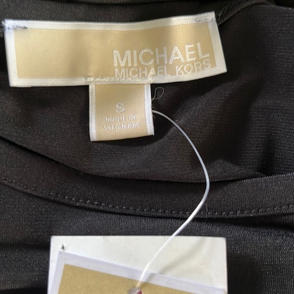 Michael Kors   Simply elegant  Long sleeve Scoopneck/ gold accents Dress  Size S - Picture 2 of 13